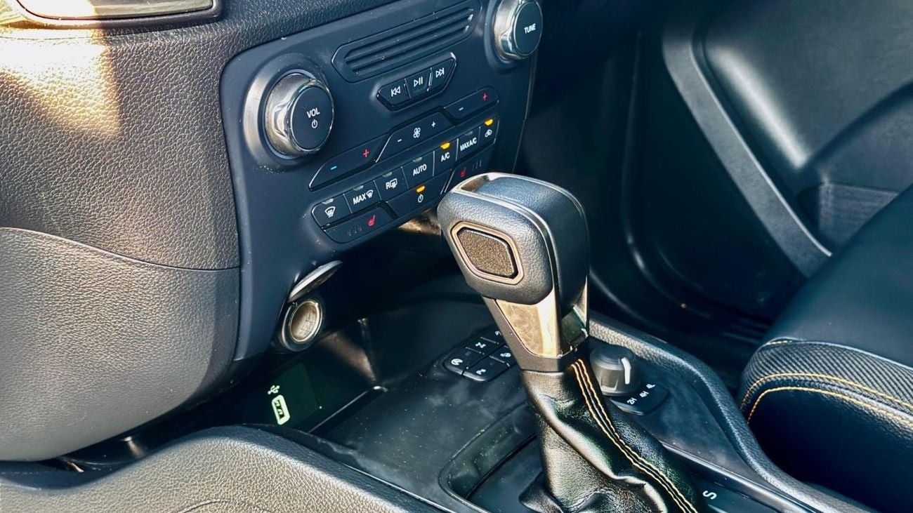 Ford Ranger MODIFIED DOUBLE CABIN | RHD | 2.0L DIESEL ENGINE | 2022 | (AT) | AIR SNORKEL | 4 X 4