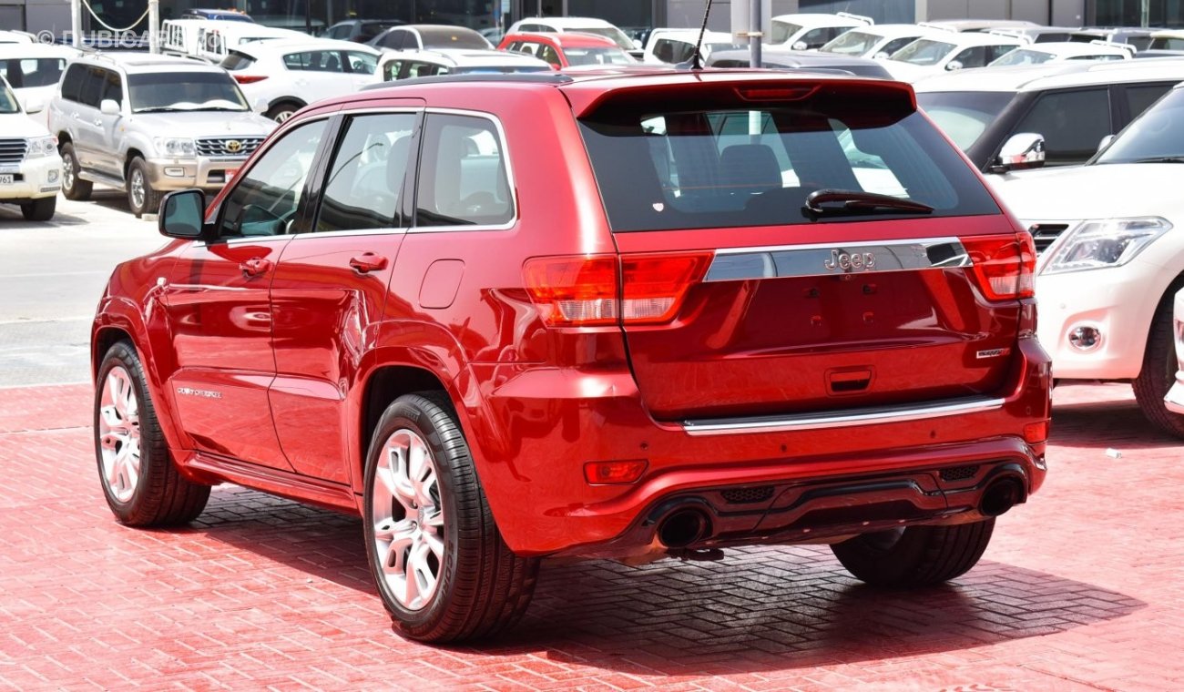 جيب جراند شيروكي SRT8 6.4 L