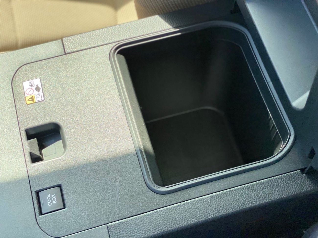 Toyota Prado 2.4L TURBO MID A/T PETROL TO