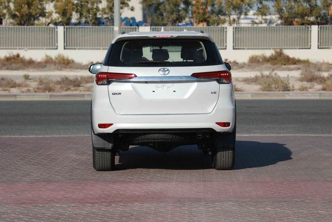 تويوتا فورتونر 2024 Toyota Fortuner GXR 4.0 - PLATINUM WHITE PEARL inside TAN | Export Only