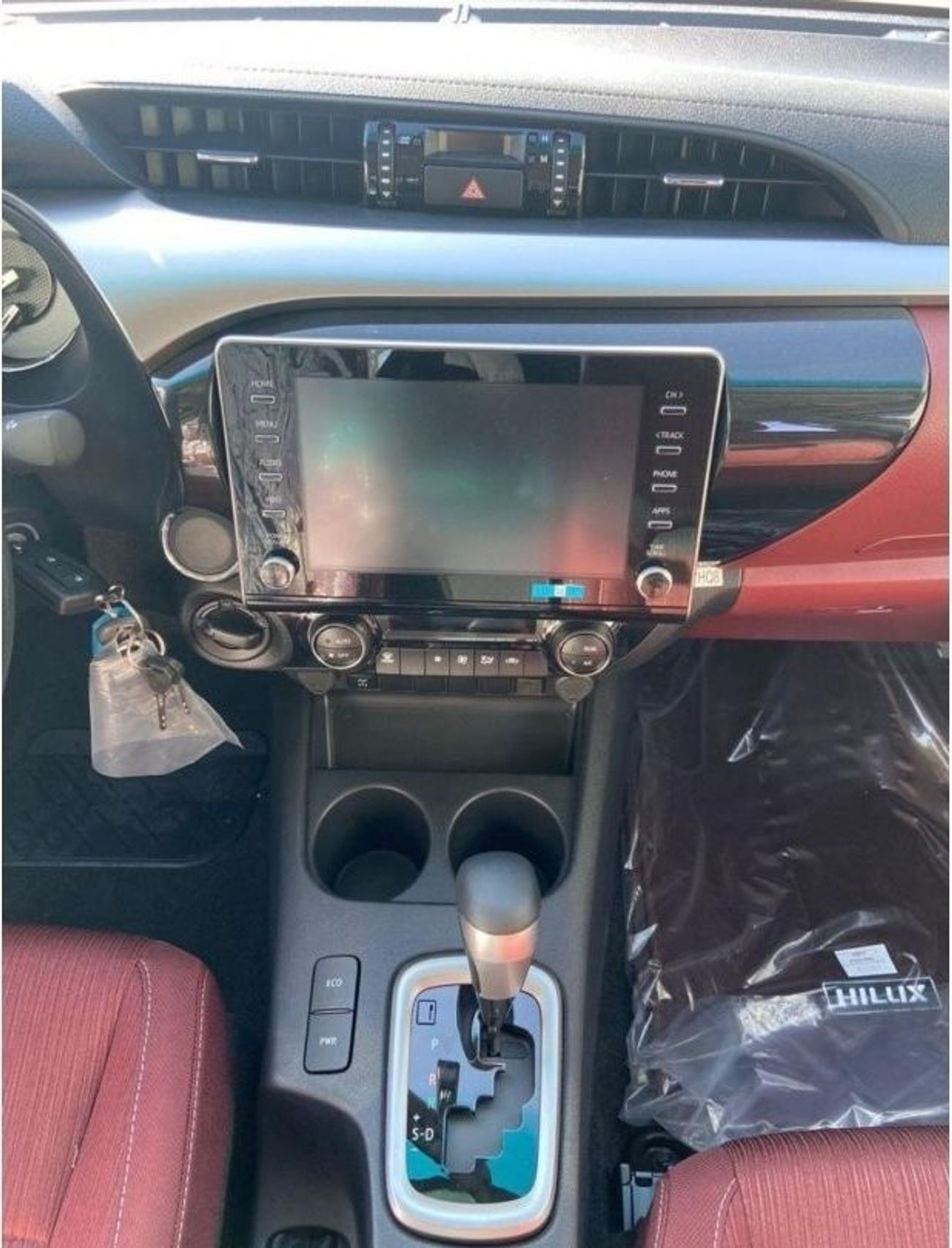 تويوتا هيلوكس 2023 Toyota Hilux 2700cc Full Option Automatic With Rear Camera Zero KM