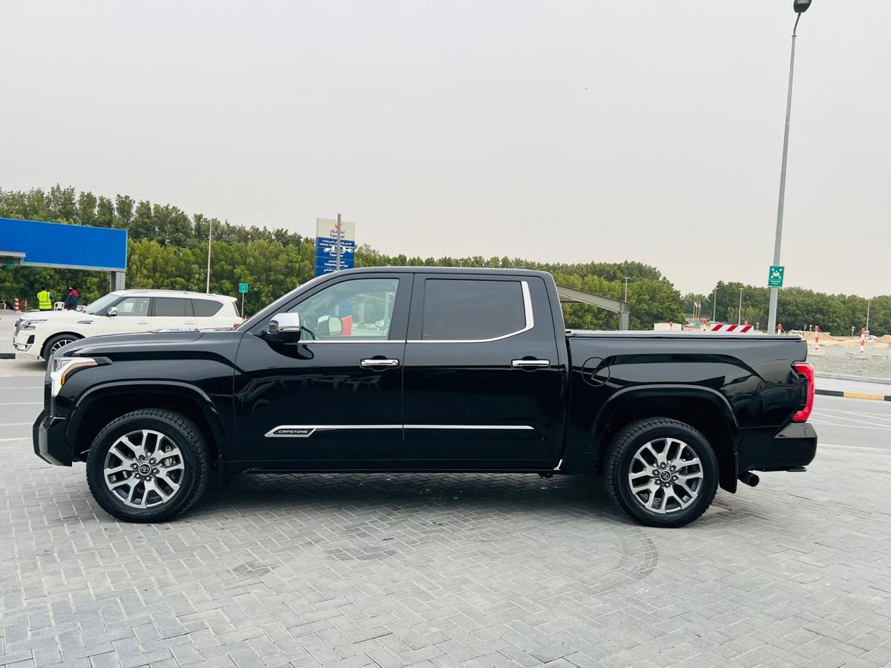 Toyota Tundra CAPSTONE