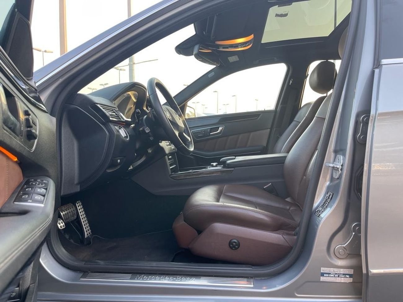 Mercedes-Benz E300 Avantgarde Mercedes E300 AMG_GCC_2012_Excellent Condition _Full option