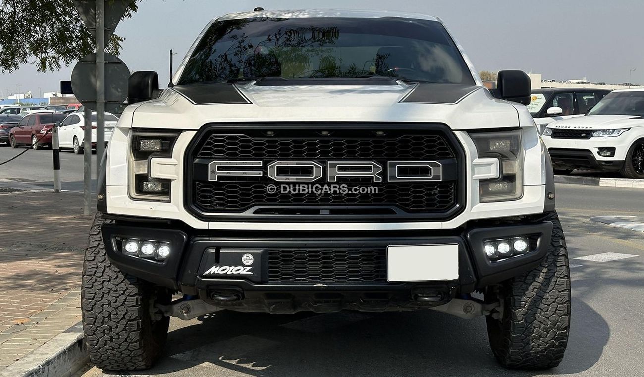 Used Ford F-150 SVT Raptor GCC Specs 2018 for sale in Dubai - 699032
