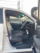Toyota Hilux diesel 2800 cc ,automatic gear ,right hand drive ,for export only