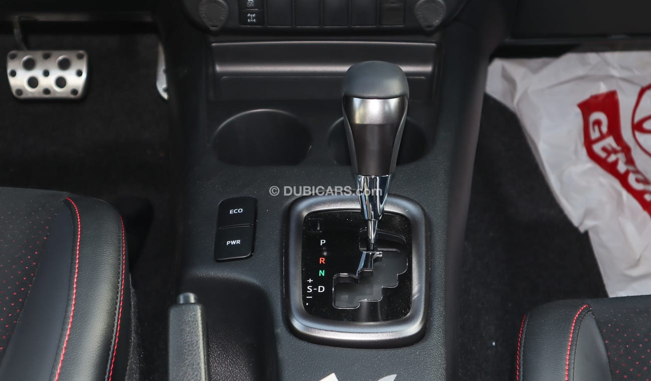 تويوتا هيلوكس GR sport