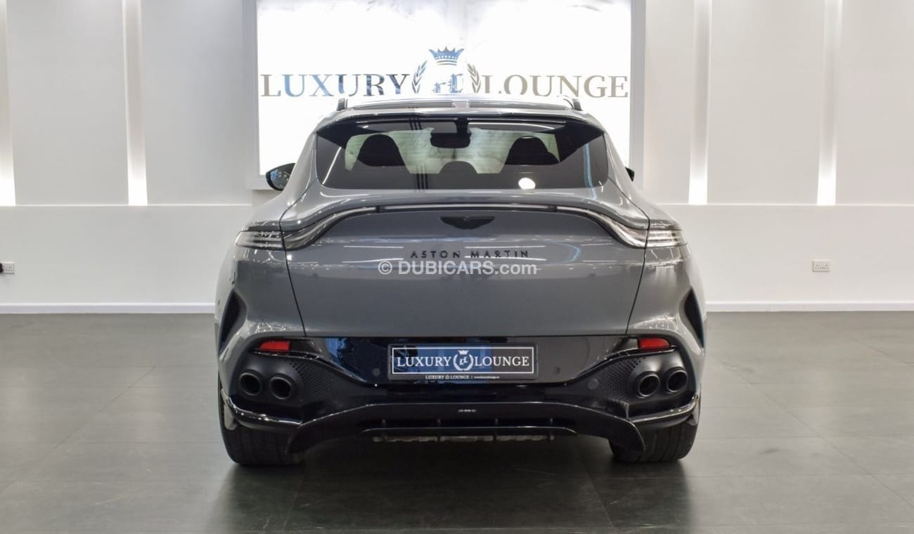 أستون مارتن DBX