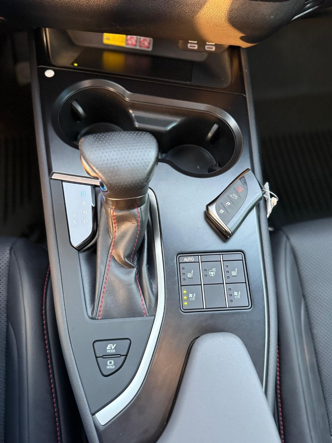 Lexus UX250h F-Sport Hybrid handling 2023 Full Option