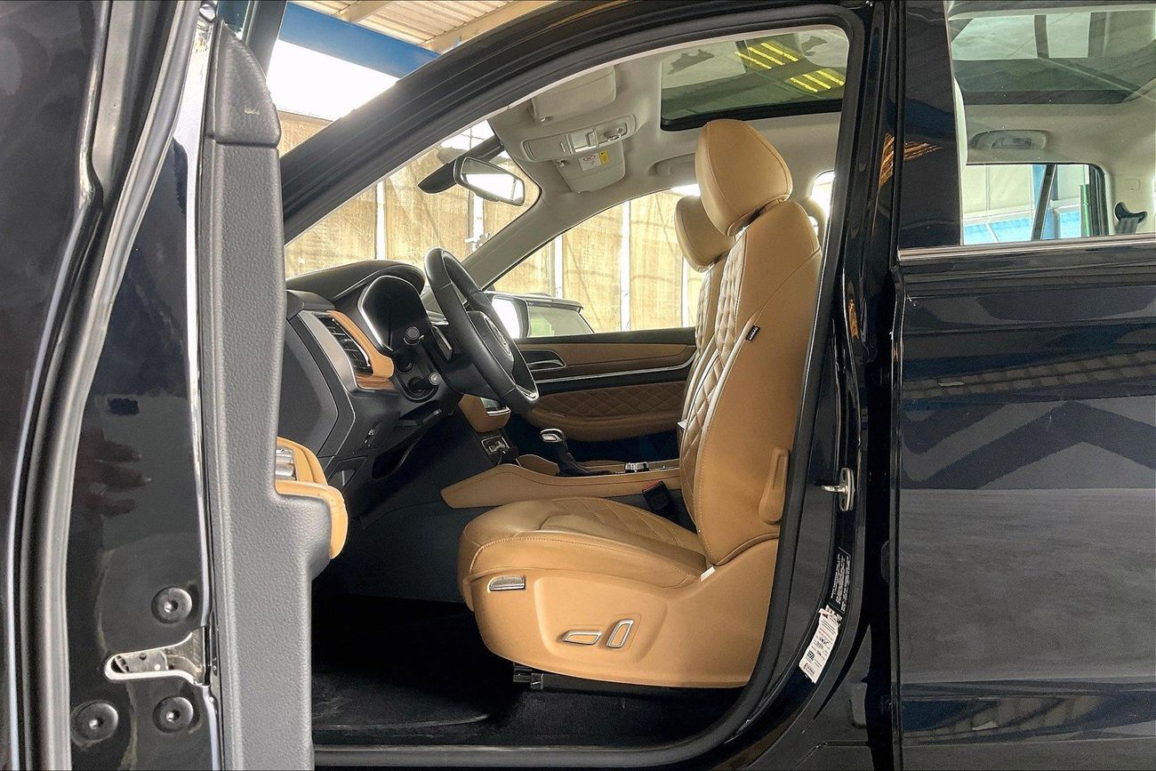 أم جي RX8 Luxury | شامل الضمان | 0 ﺪﻔﻋﺓ ﺃﻮﻟﻯ