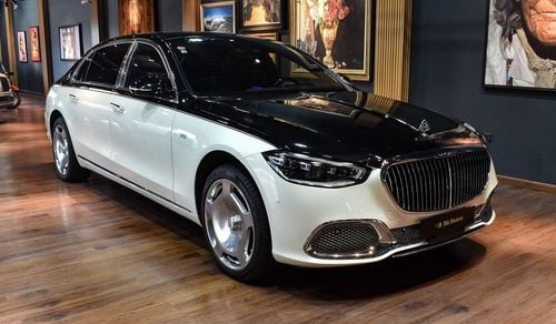 مرسيدس مايباخ S680 مايباخ 2022 - Fully Loaded - Mint Condition - Japanese Spec