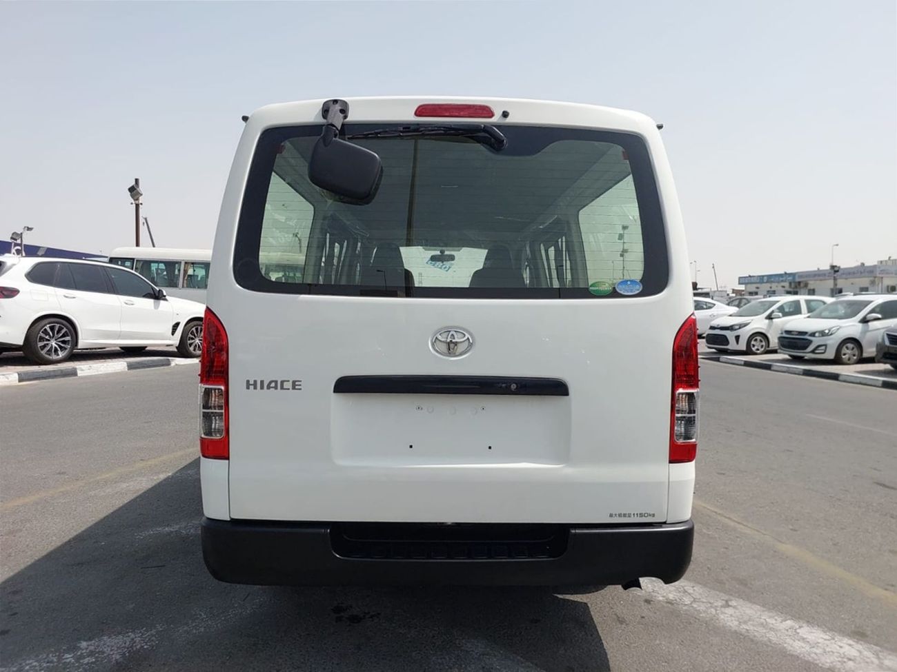 تويوتا هاياس (RAMADAN OFFER) TOYOTA HIACE VAN RHD 2018 MODEL 2.8 L DIESEL AUTOMATIC(PM08223)