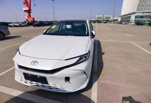 Toyota Camry 2.5L Premium Version