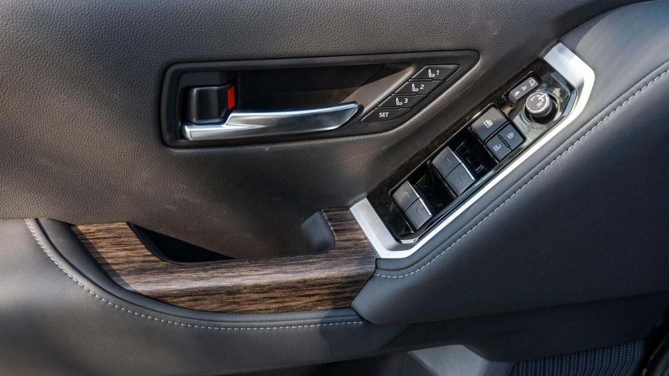 Toyota Land Cruiser 2024 Toyota LC300 VX 3.5L Petrol (Export price)