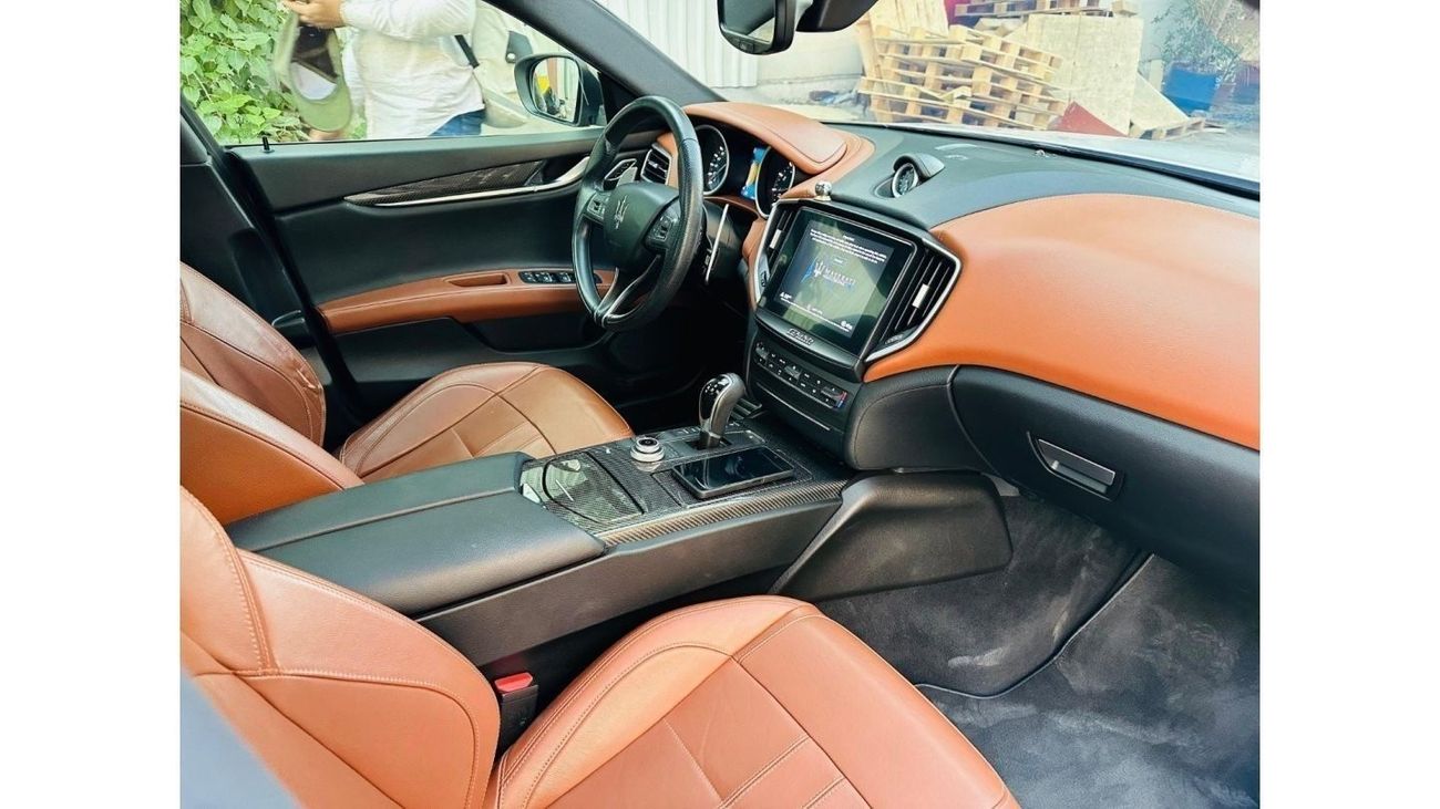 Maserati Ghibli S Q4 AED 1,16 PM | MASERATI GHIBLI 3.0L V6 | GCC SPECS | ORIGINAL PAINT | MINT CONDITION