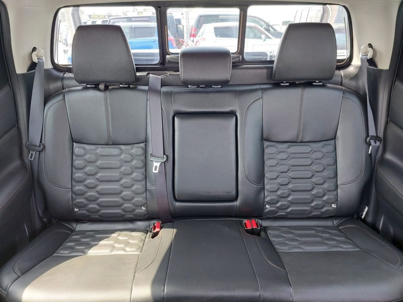 Nissan Navara (RAMADAN OFFER) NISSAN NAVARA PICKUP RHD 2024 MODEL 2.3 L DIESEL AUTOMATIC(PM06147)