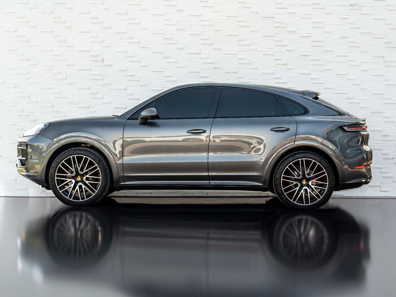 Porsche Cayenne Base