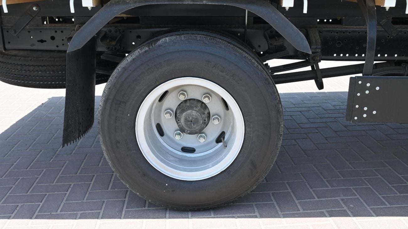 Mitsubishi Fuso Canter MITSUBISHI CANTER CARGO 4.2L DSL SCABIN 4X2 MT WITH ORIGINAL BODY 2024MY