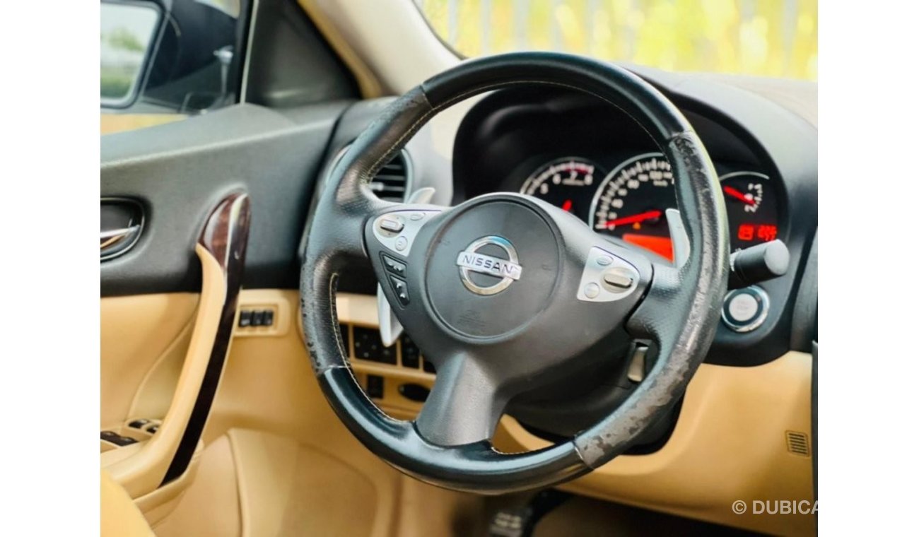 Used Nissan Maxima Sunroof GCC Well Maintained 2011 for sale