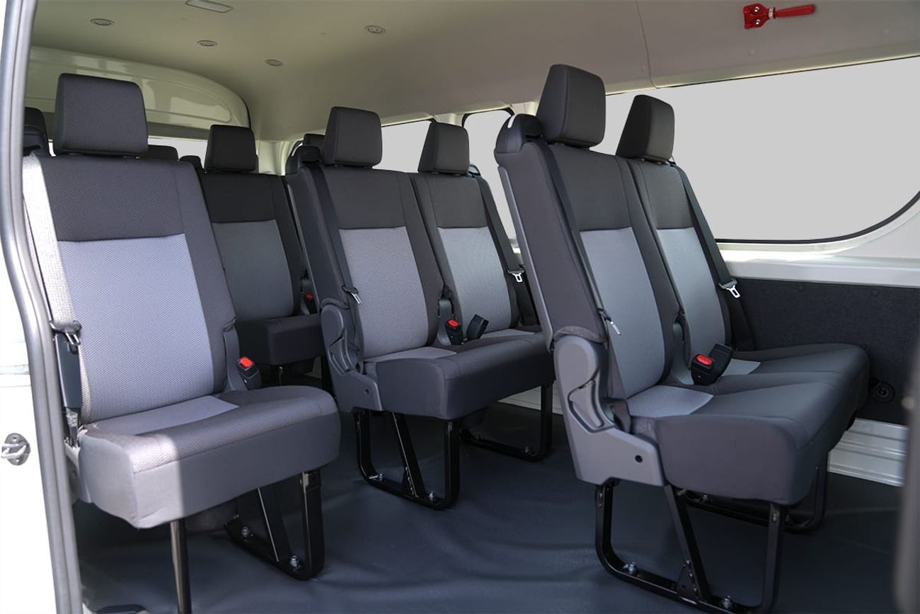 Toyota Hiace TOYOTA HIACE PASSENGER 2.8L DIESEL MANUAL TRANSMISSION  2026 MODEL GCC