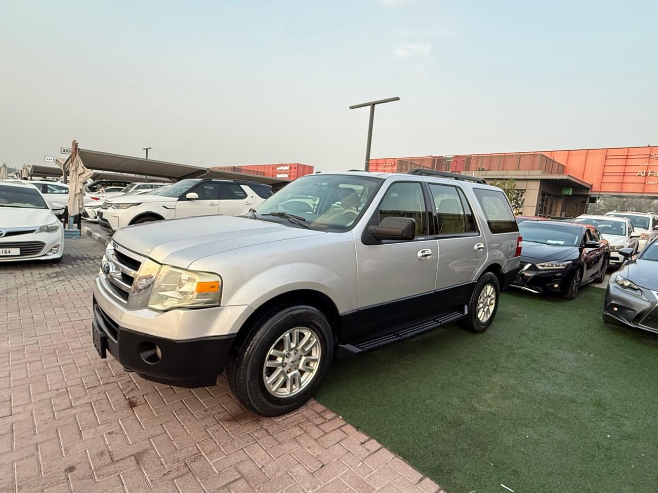 Ford Expedition XLT 7 seats No. 2, GCC specs
