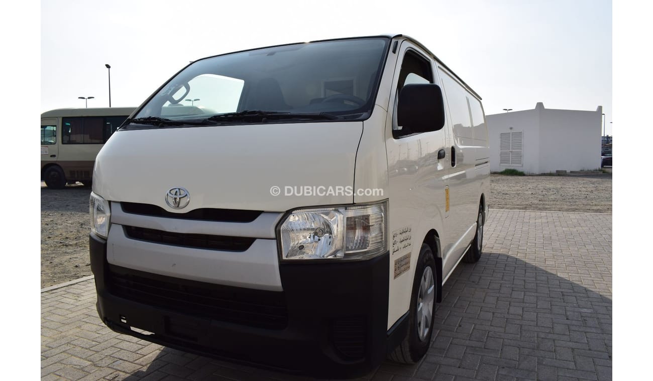 Toyota Hiace GL - Standard Roof Toyota Hiace Delivery Van, Model:2015. Excellent condition