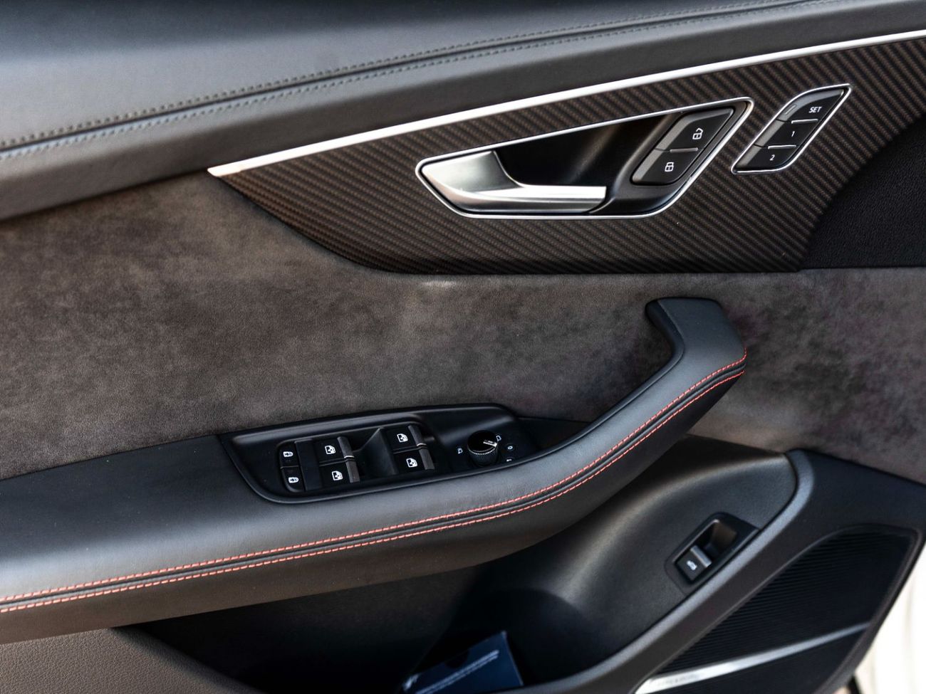 Audi RS Q8 TFSI quattro 4.0L