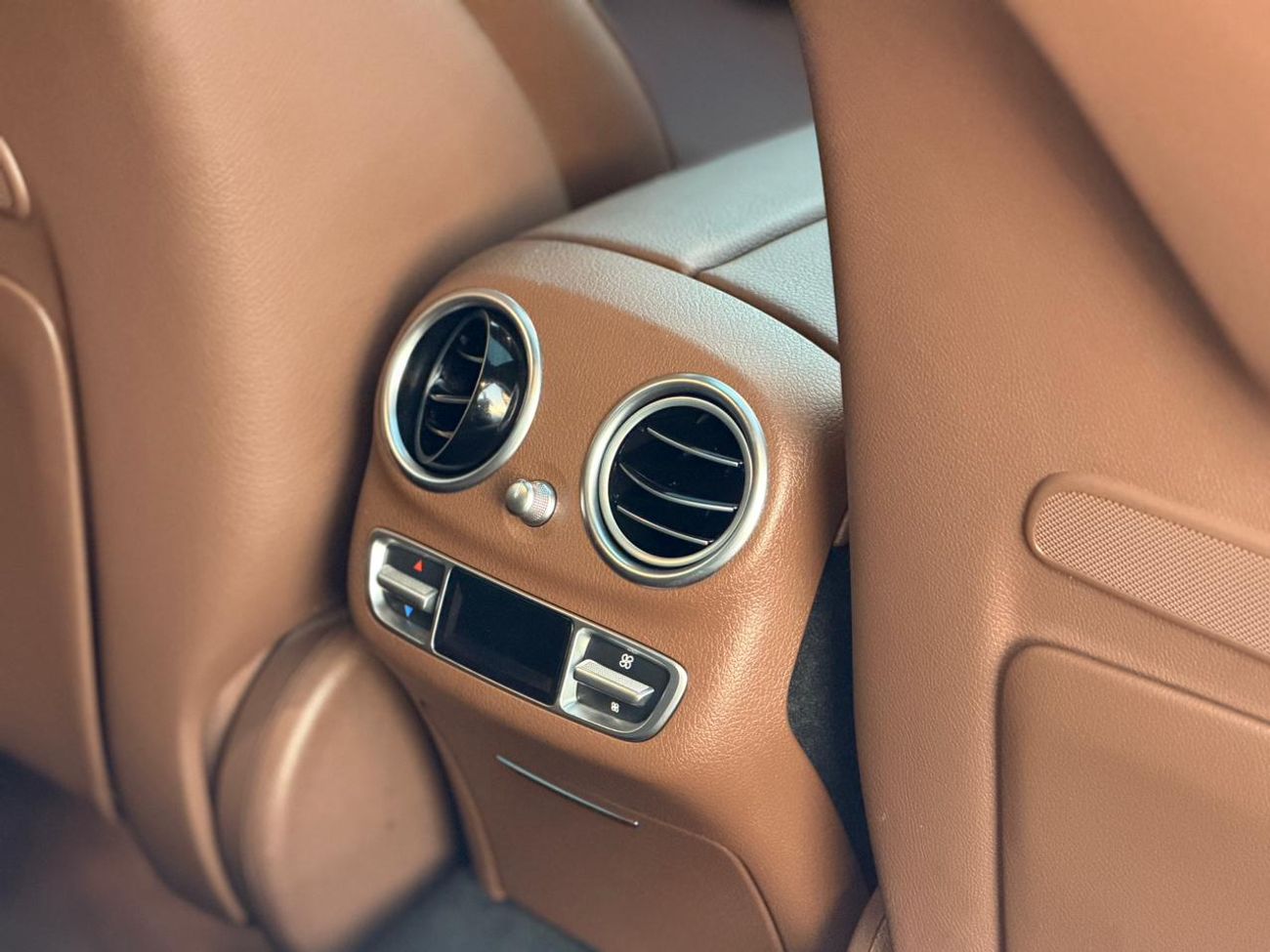 مرسيدس بنز E 350 Mercedes-Benz E350 / 2022 / 29,000KM / Free Accident / Korea