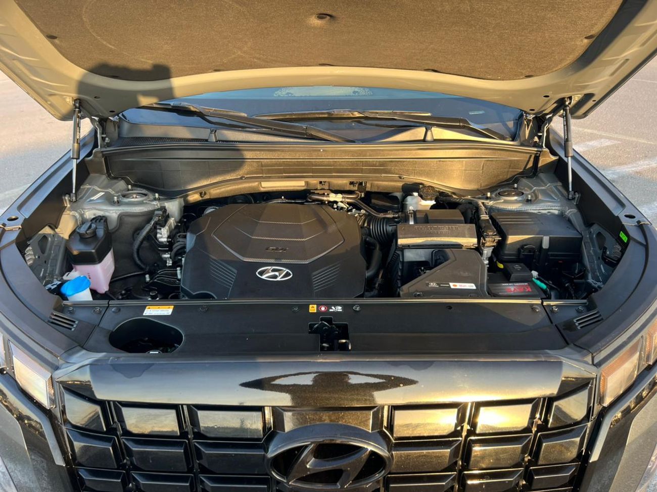 هيونداي باليساد 2023 Hyundai Palisade  MidOption-3.8L V6-AWD 4x4 - -Big Screen - Radar & Sensor