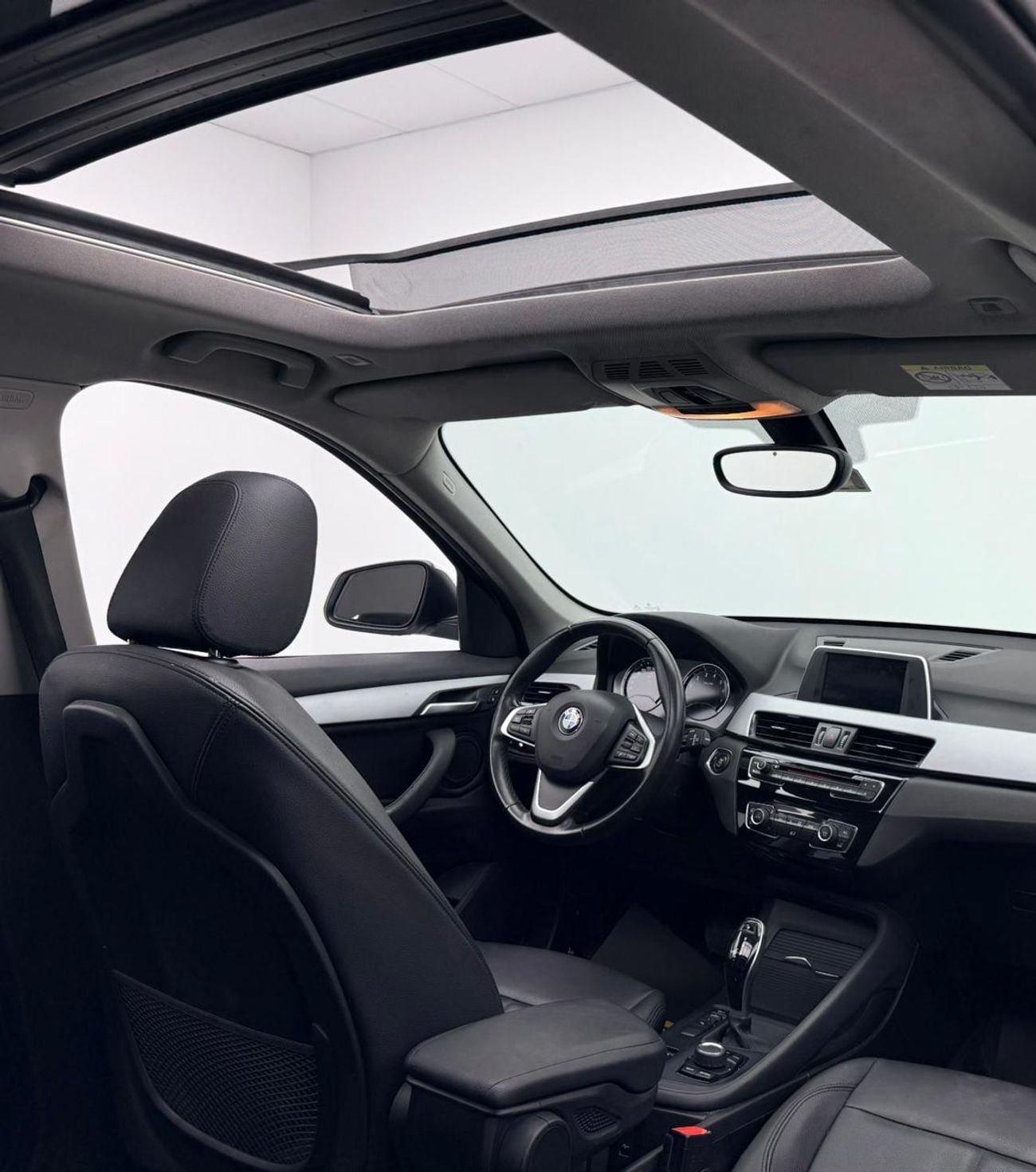 BMW X1 sDrive 20i 2.0L 2019 BMW X1 sDrive20i, Warranty, Full BMW Service History, GCC