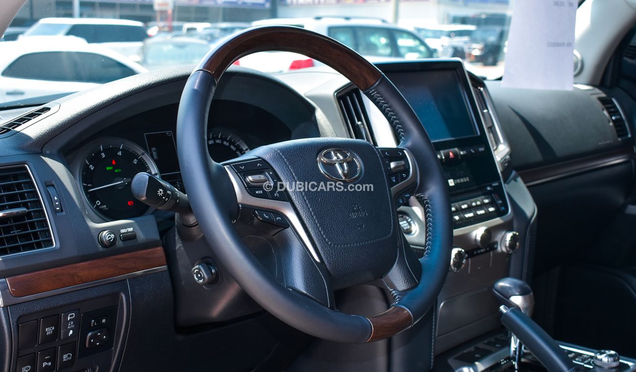 Toyota Land Cruiser VXR Grand Touring V8 5.7L