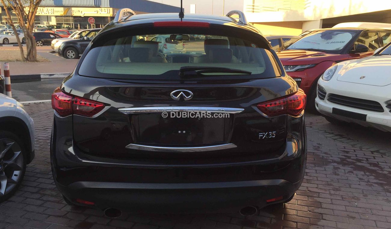 Infiniti FX35
