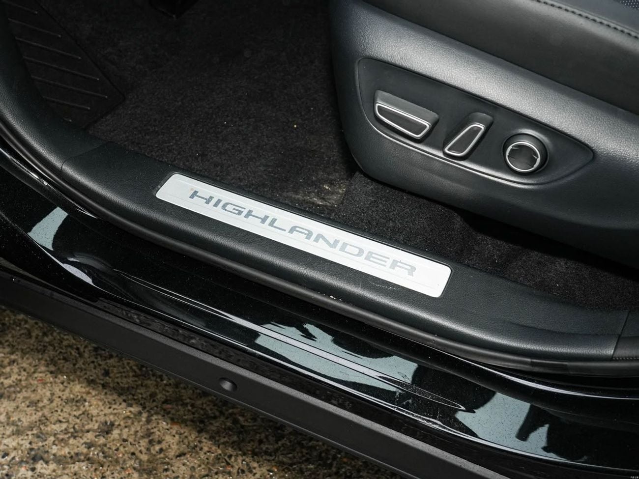Toyota Highlander -2.5L Uitimate  Hybrid  Export 2026 Toyota Higander 2.5L Uitimate  Hybrid  Export