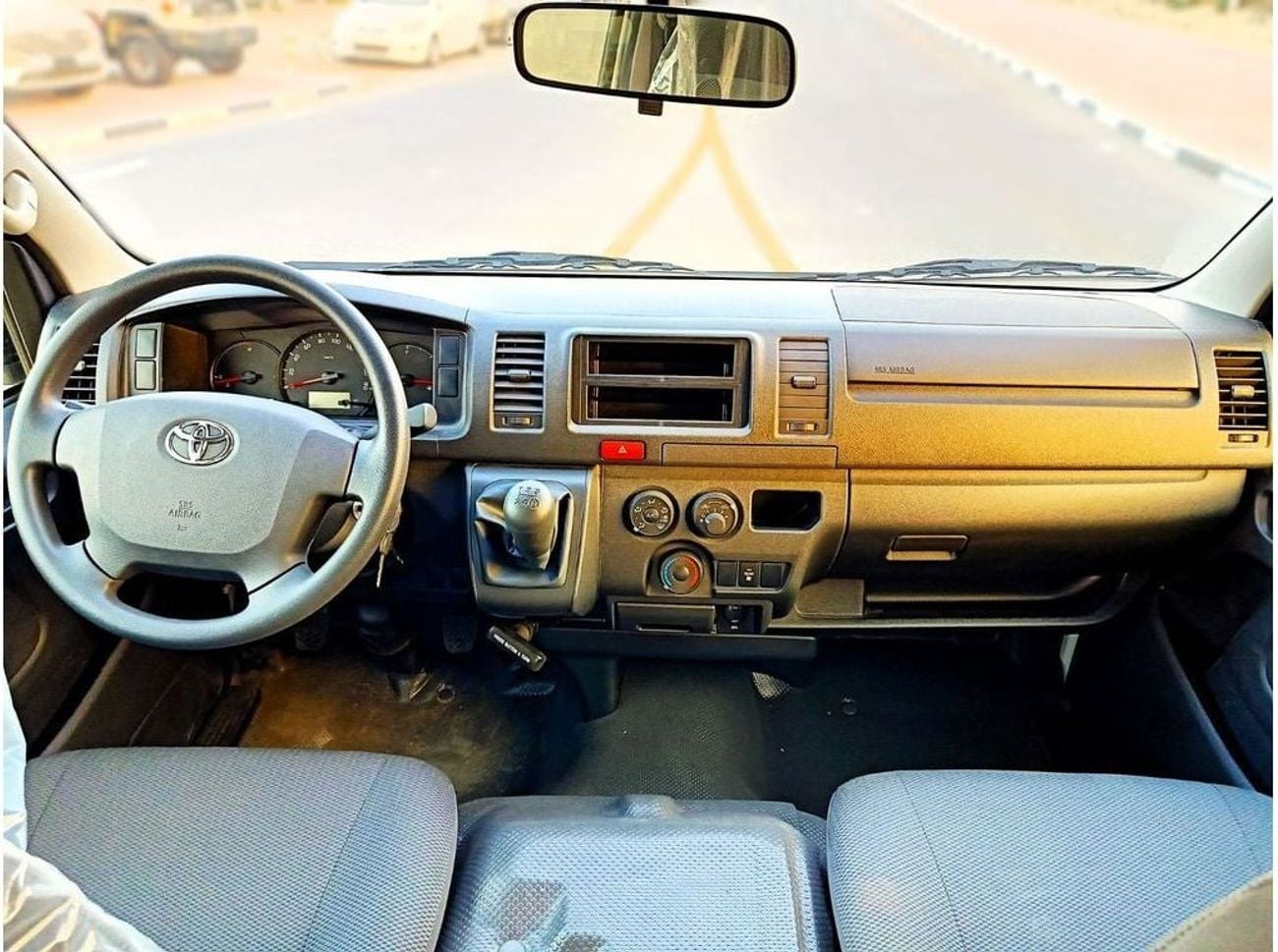 تويوتا هاياس GL TOYOTA HAICE STD ROOF CARGO 2.5L DIESEL M/T 2024 MODEL