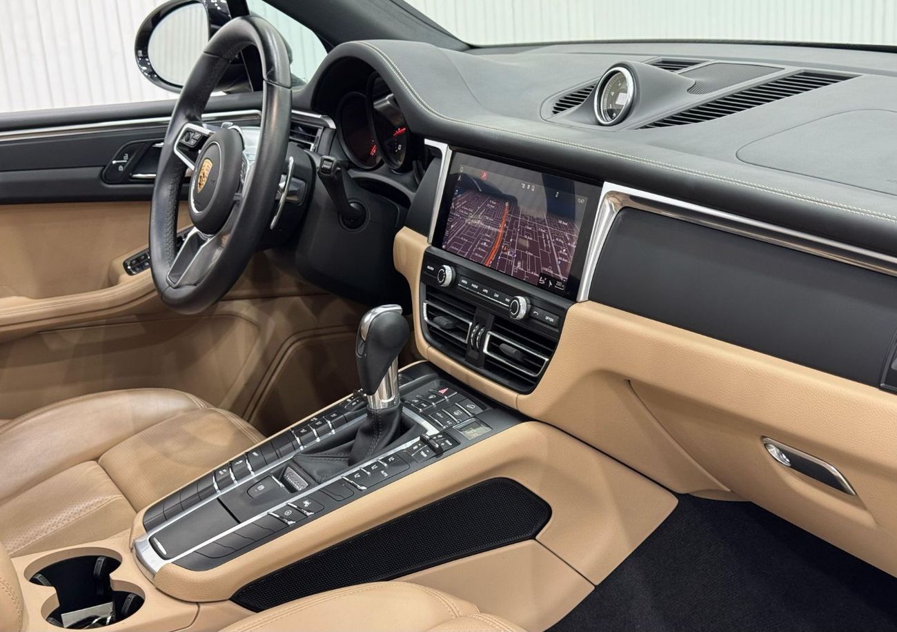 Porsche Macan Std 2.0L (252 HP) 2021 Porsche Macan, 1 Year Warranty, Full Agency Service History, GCC