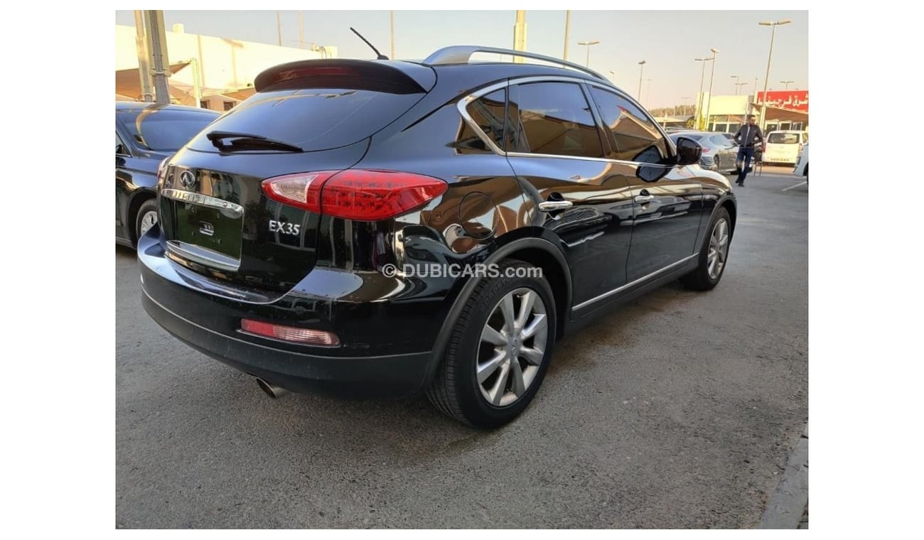 Infiniti EX35
