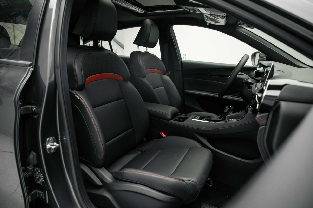 أم جي 5 LUXURY 1.5L - GREY INSIDE BLACK | EXPORT ONLY