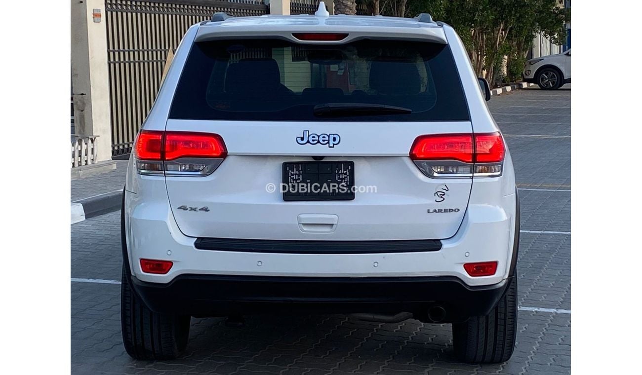 Jeep Grand Cherokee Laredo