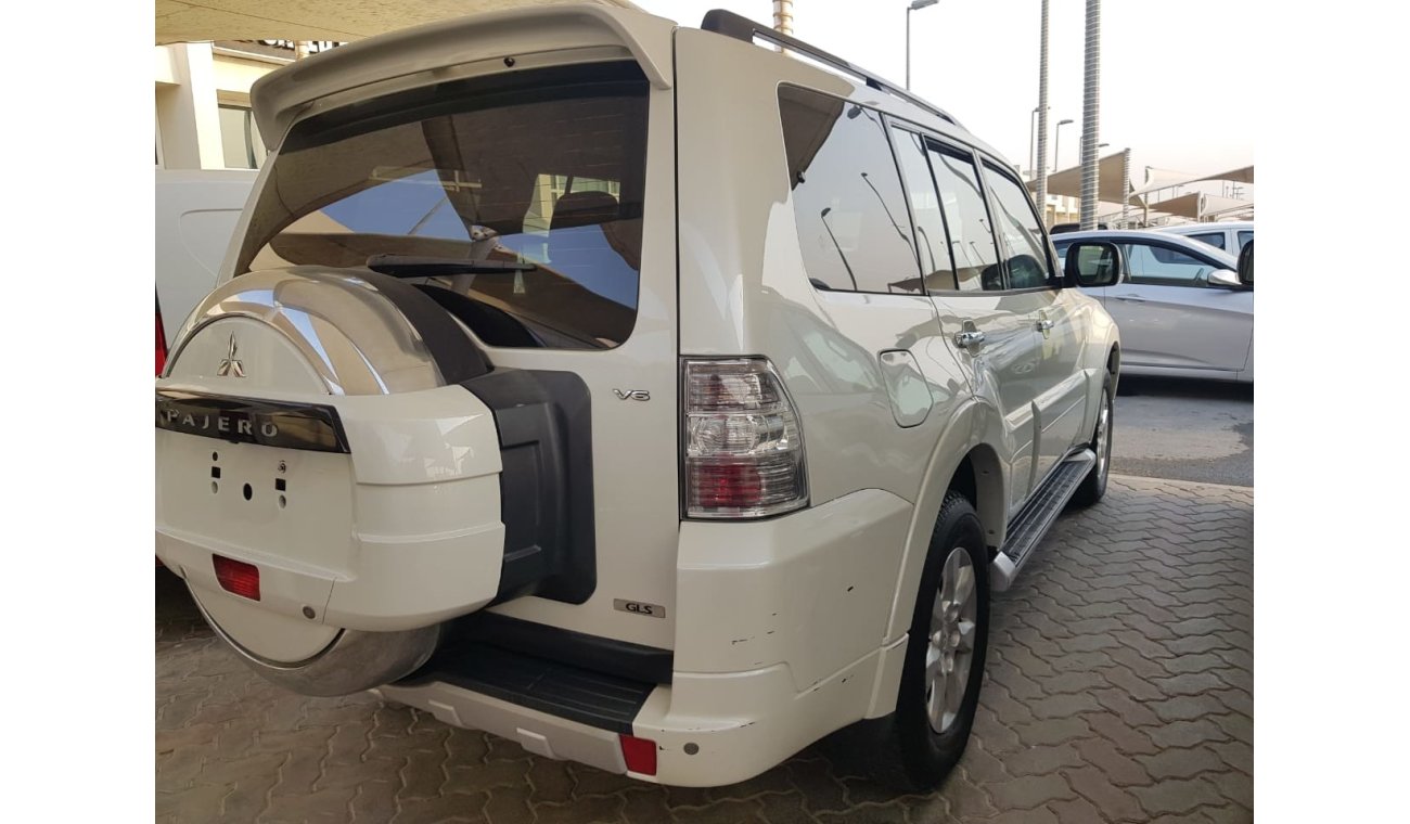 Mitsubishi Pajero 2014 GCC  No Accident No Paint A perfect Condition