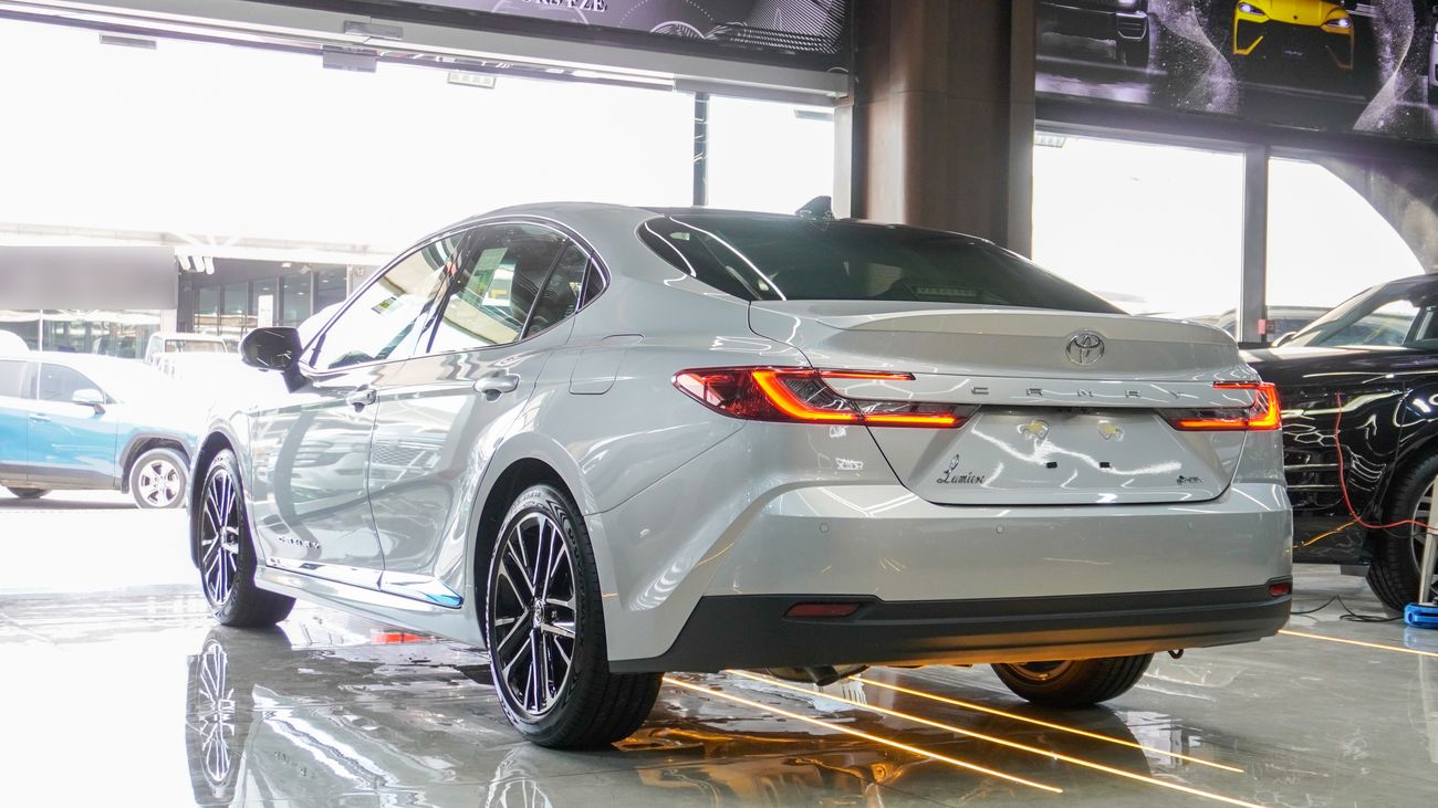 Toyota Camry Limited HEV 2.5 L Hybrid