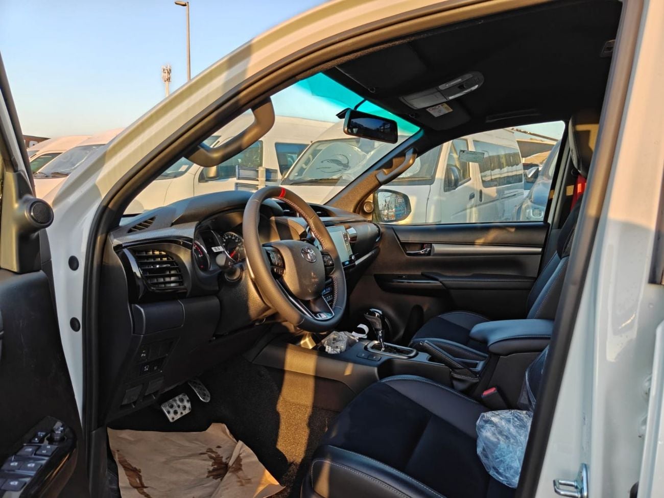 Toyota Hilux 2026 TOYOTA HILUX GR 2.8L DIESEL WHITE GCC SPEC