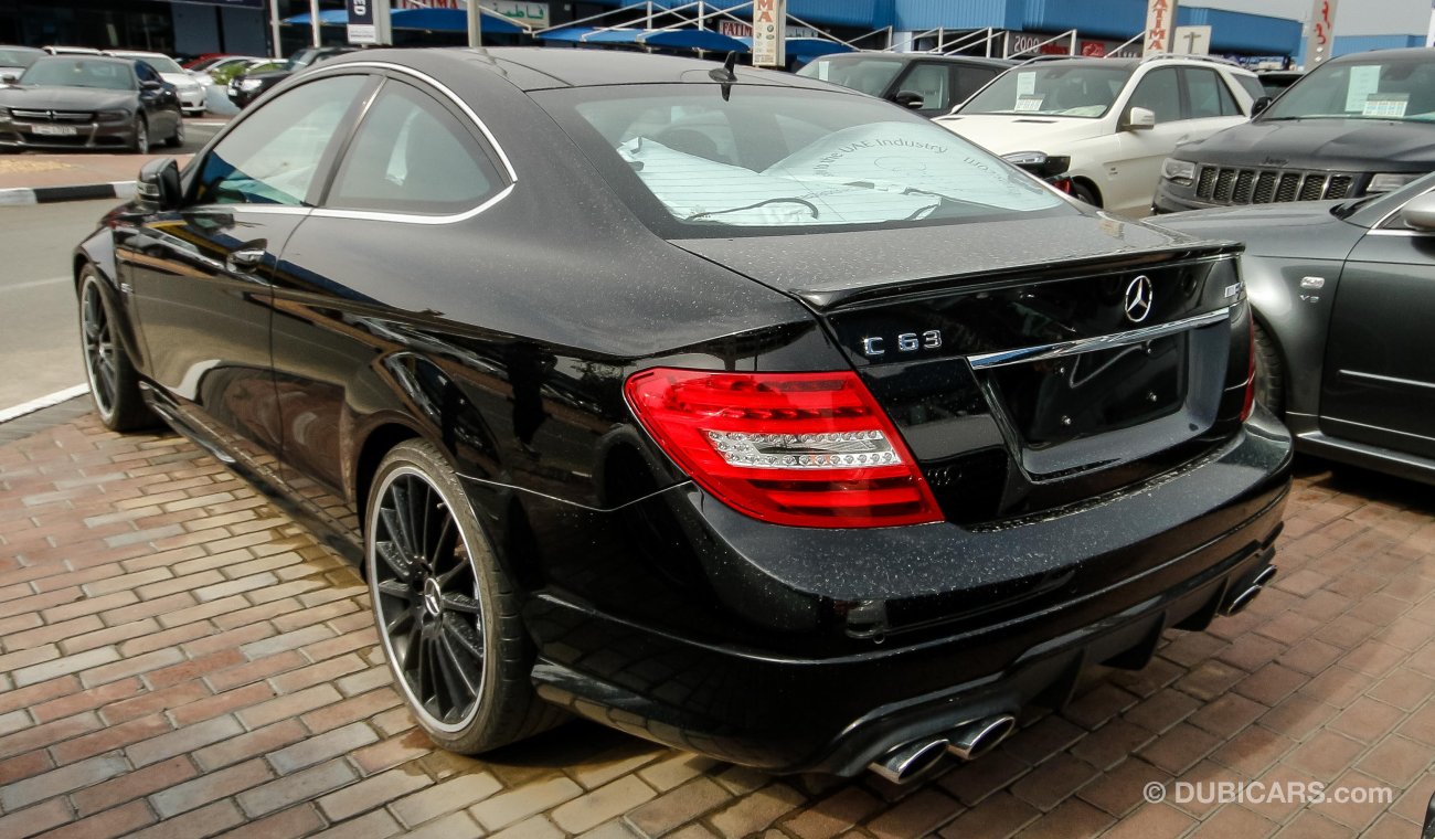 مرسيدس بنز C 63 كوبيه