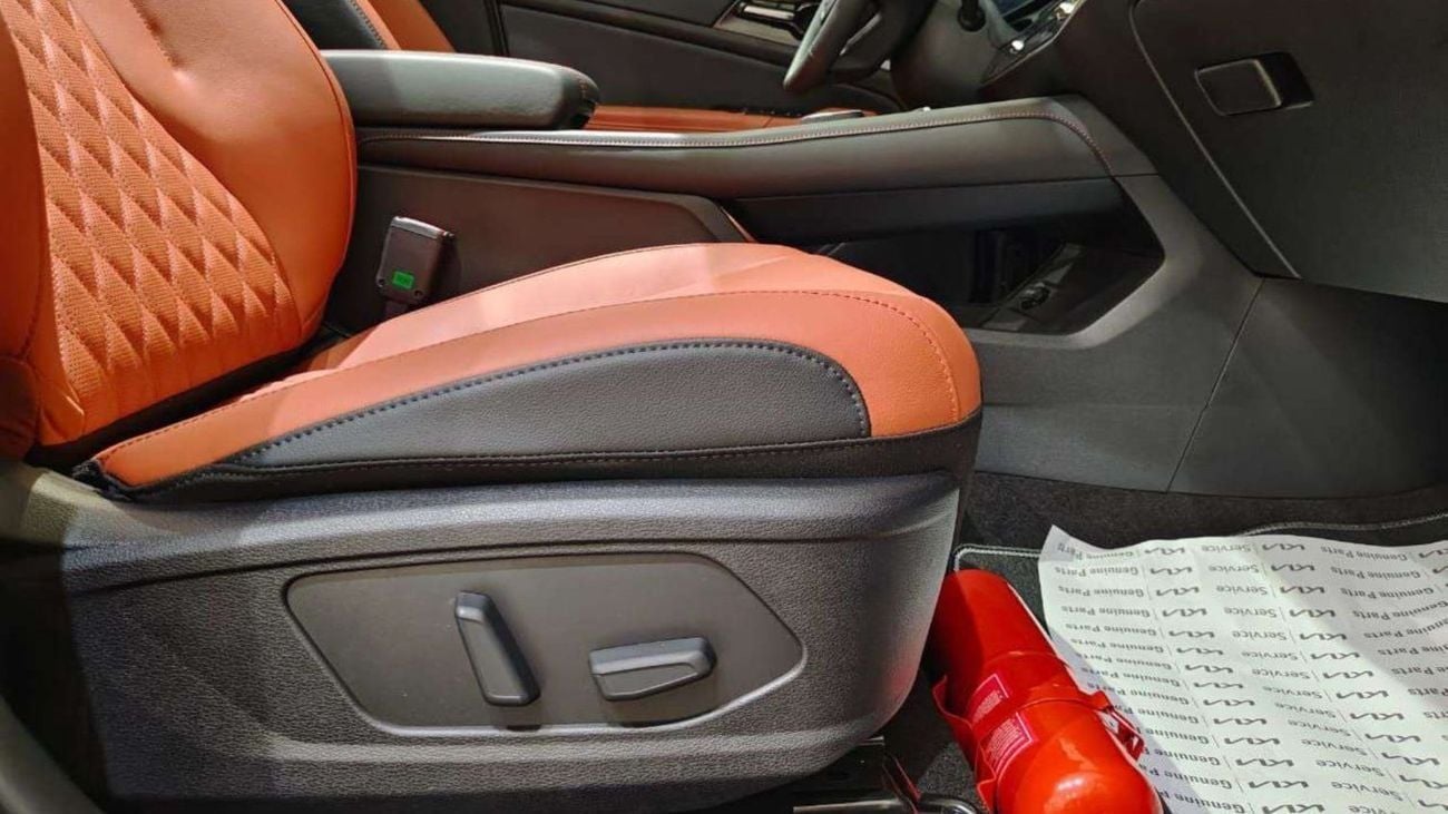 كيا سبورتيج SX 2.0L MPFI | Petrol | Automatic | All Wheel Drive | 5 Seats | 5 Doors