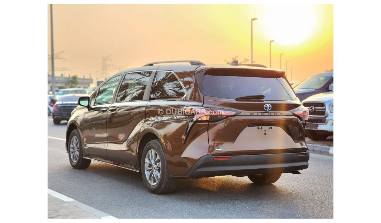 Toyota Sienna TOYOTA SIENNA FULL OPTION CLEAN CAR 2022 MODEL