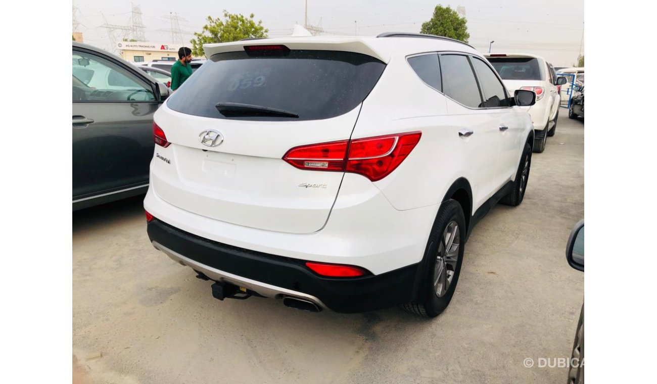 Hyundai Santa Fe SPORT-CRUISE-POWER SEATS-CLEAN INTERIOR