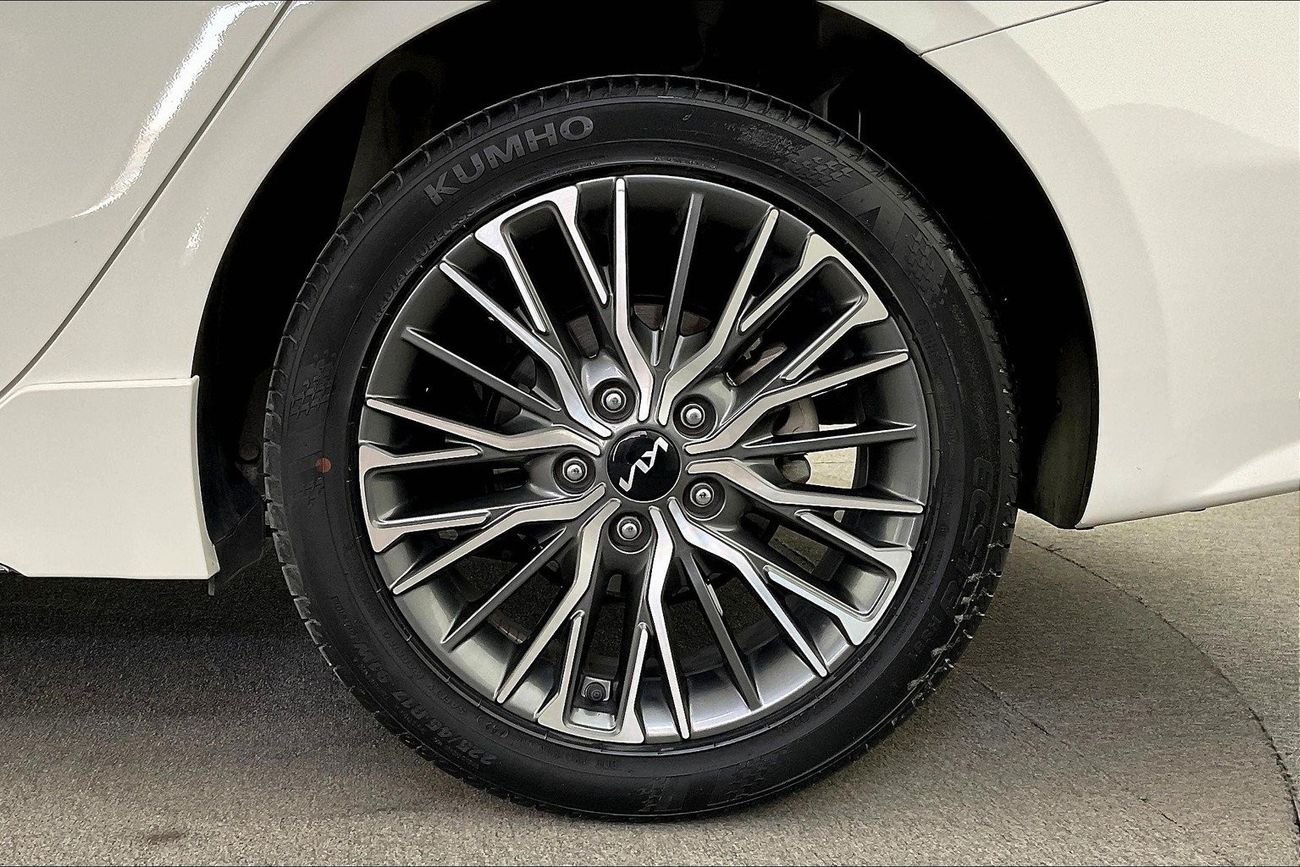 لكزس NX200t F Sport Platinum | شامل الضمان | 0 ﺪﻔﻋﺓ ﺃﻮﻟﻯ