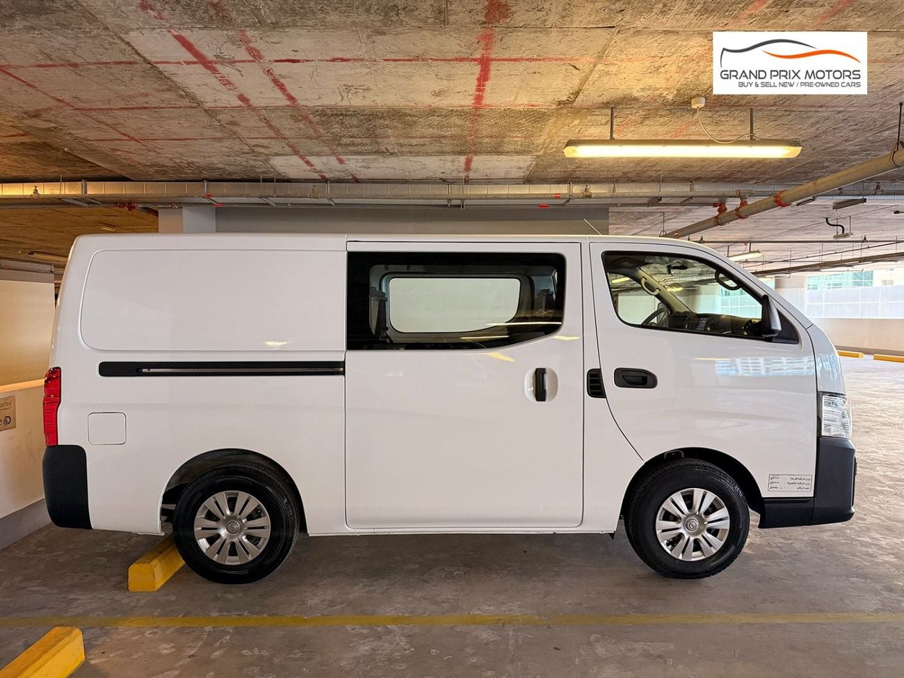 نيسان أورفان 6-Seater Manual (5-Door)