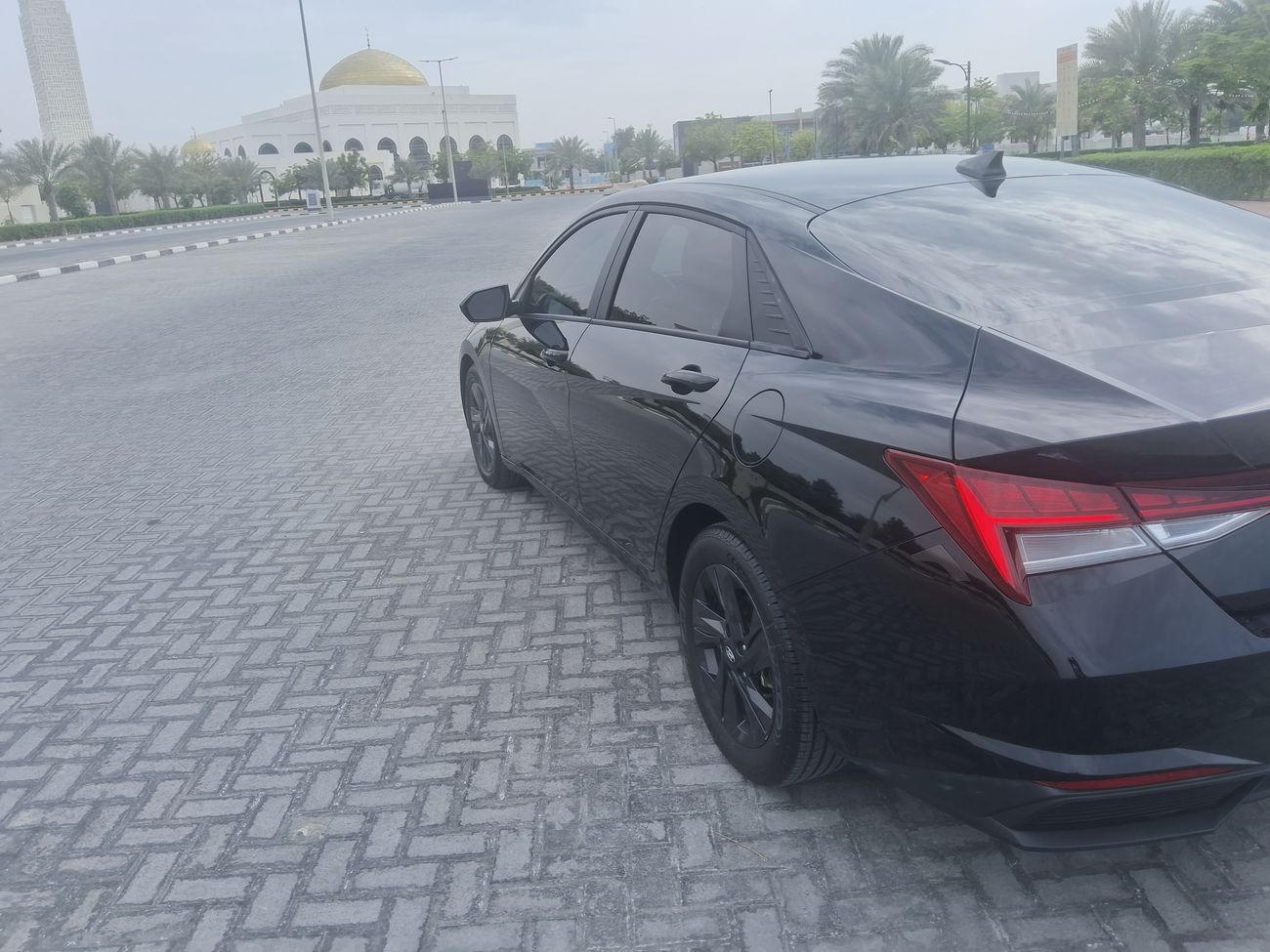 هيونداي إلانترا 1.6L Smart HEV