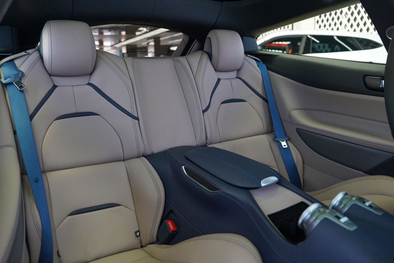 فيراري جي تي سي 4  لوسو T V8