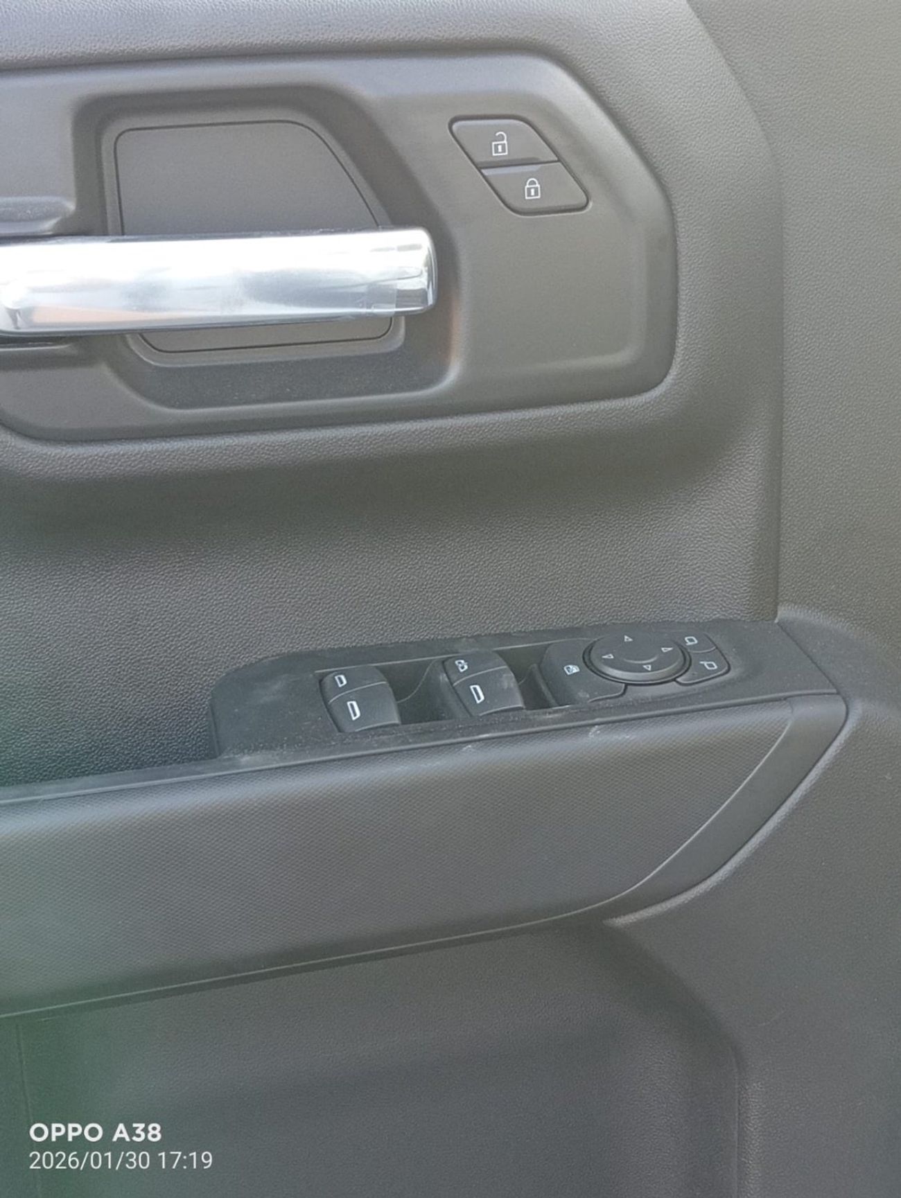 شيفروليه سيلفارادو Double cabin ,4WD, Automatic , 5.3L