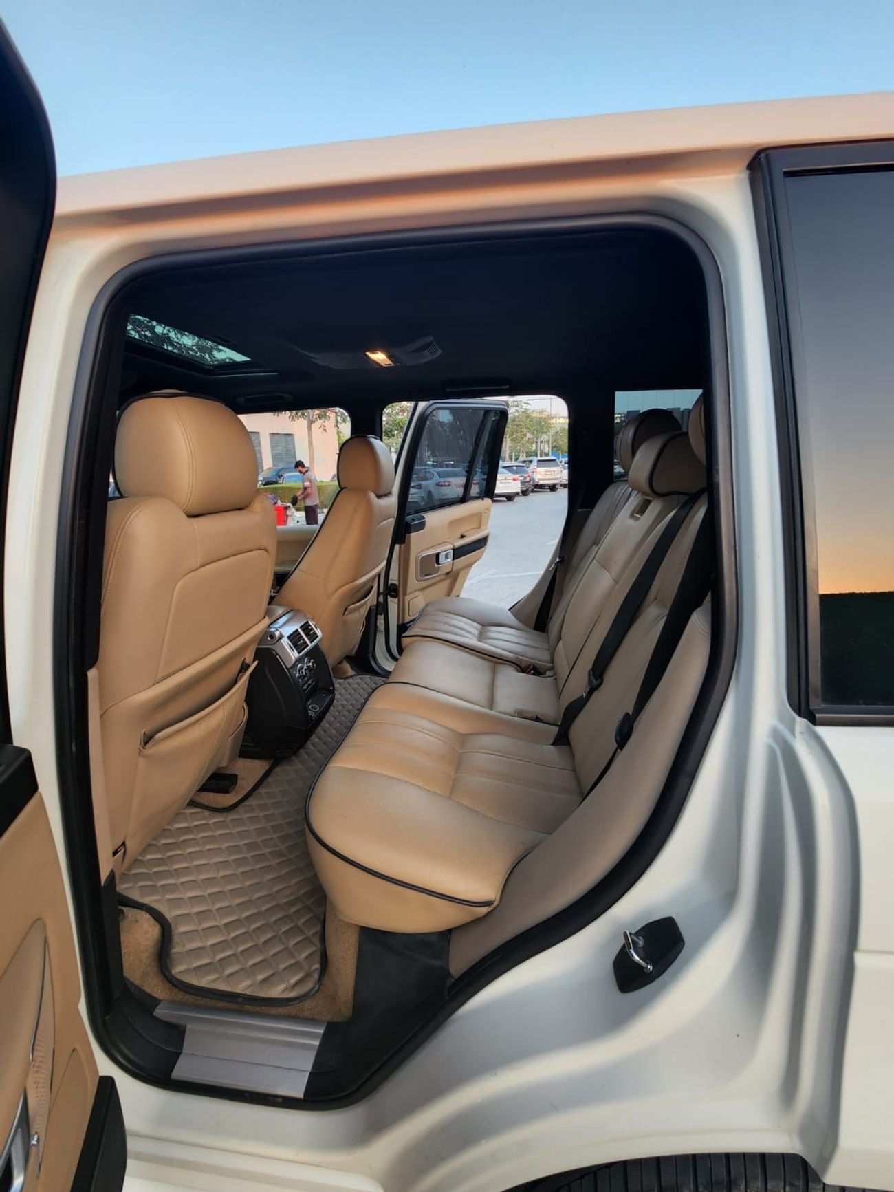 Land Rover Range Rover supercharged V8